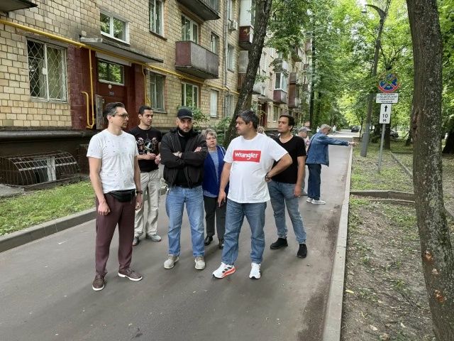 Новогиреевские депутаты принимают участие в обходах территории района