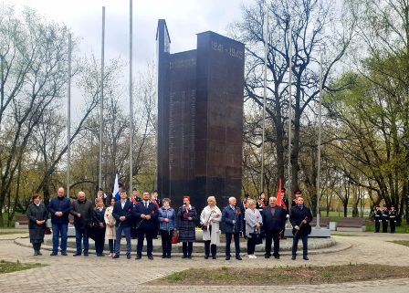 В Новогирееве провели митинг памяти у обелиска погибшим в Великой Отечественной войне