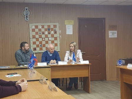 Глава МО Новогиреево Владимир Чикунов принял участие в партийном заседании Политсовета