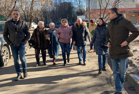Глава МО Новогиреево Владимир Чикунов принял участие в субботнем обходе района
