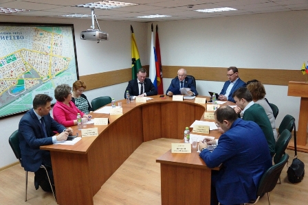 Депутаты согласовали адресный перечень домов, подлежащих капремонту