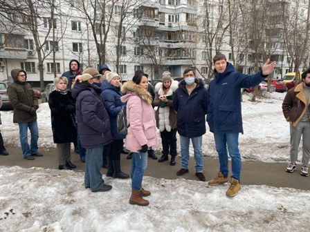 Глава МО Новогиреево Владимир Чикунов принял участие в обходе территории района