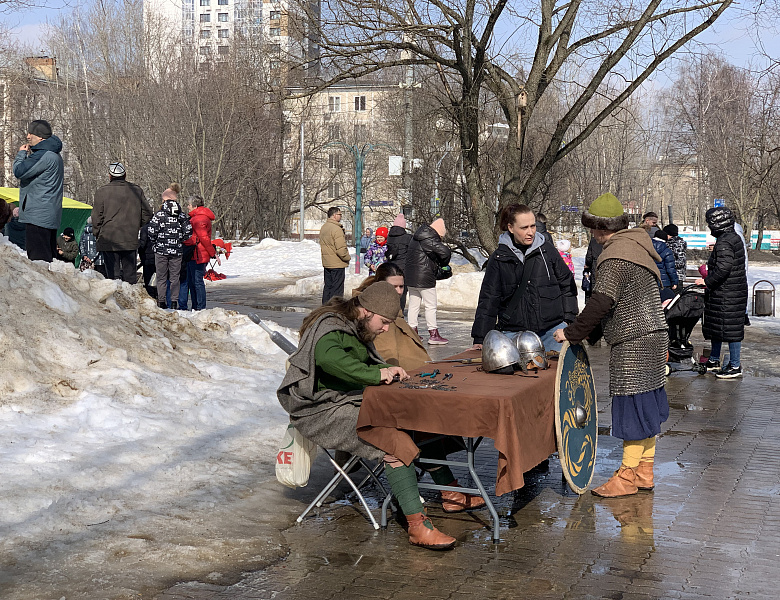 В Новогирееве жители активно и весело проводили зиму и встретили весну
