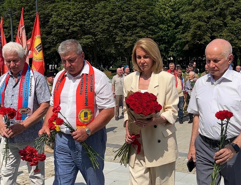 Глава МО Новогиреево Владимир Чикунов принял участие в памятном митинге