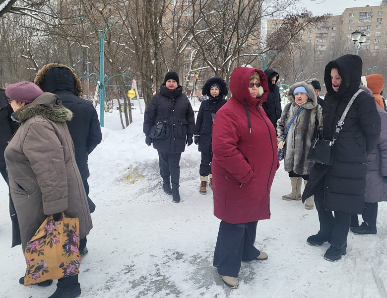 Жители района Новогиреево задали вопросы муниципальным депутатам