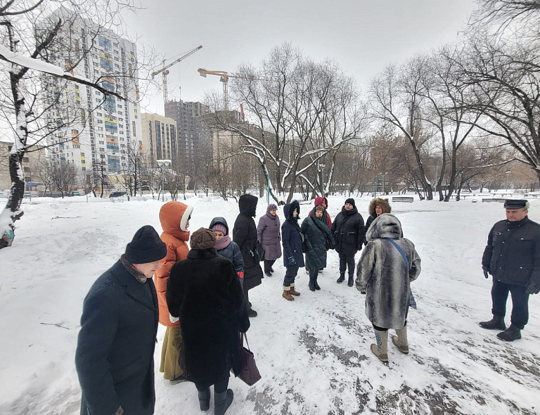 Жители района Новогиреево задали вопросы муниципальным депутатам