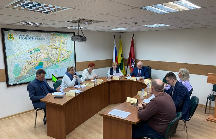 Состоялось плановое майское заседание новогиреевского депутатского корпуса