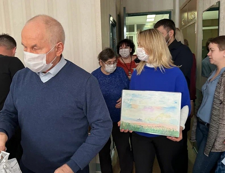 Новогиреевские депутаты навестили пациентов Центрального военного госпиталя