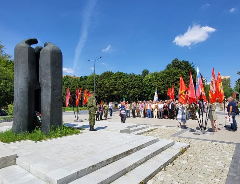 Глава МО Новогиреево Владимир Чикунов принял участие в памятном митинге