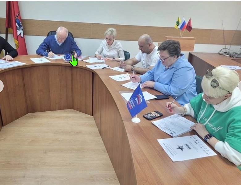 Новогиреевские муниципальные депутаты приняли участие в «Диктанте Победы»