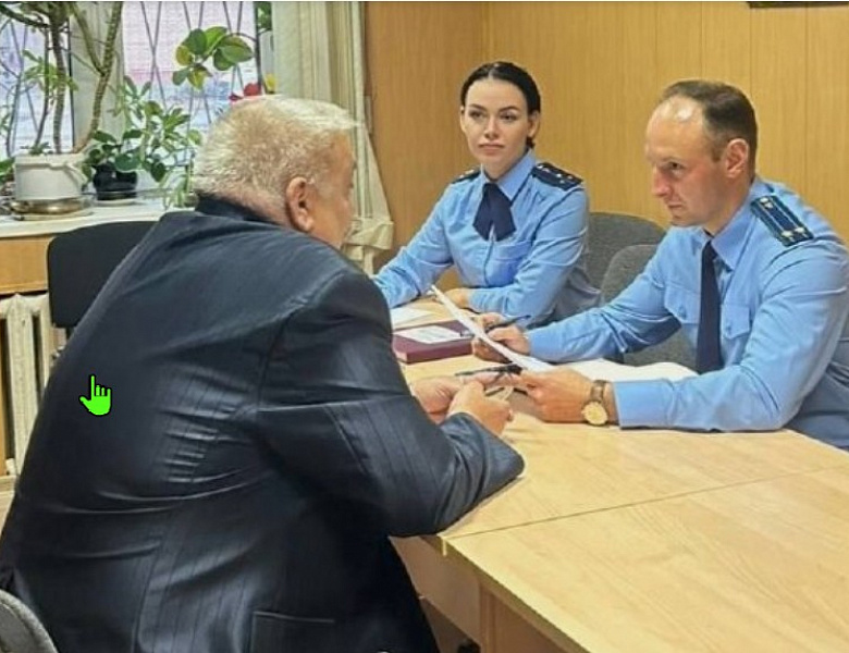 Прокуратура провела прием граждан в помещении Совета ветеранов района Новогиреево