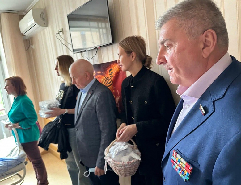 Волонтёры Восточного округа вновь побывали в госпитале им. П,В, Мандрыка