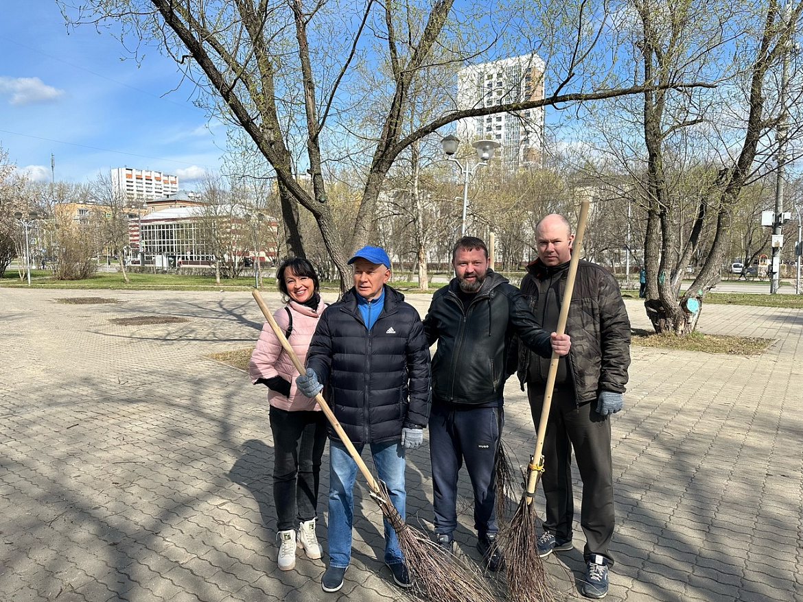 Новогиреевцы приняли участие в первом апрельском субботнике