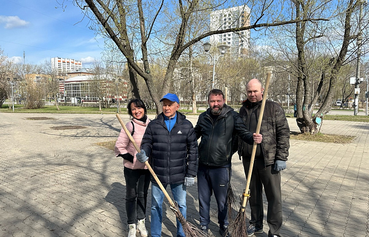 Новогиреевцы приняли участие в первом апрельском субботнике