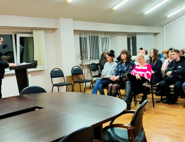 Представители ОС при УВД по ВАО Мария Сёмина и Геннадий Лобанов приняли участие в отчетах участковых уполномоченных полиции перед населением