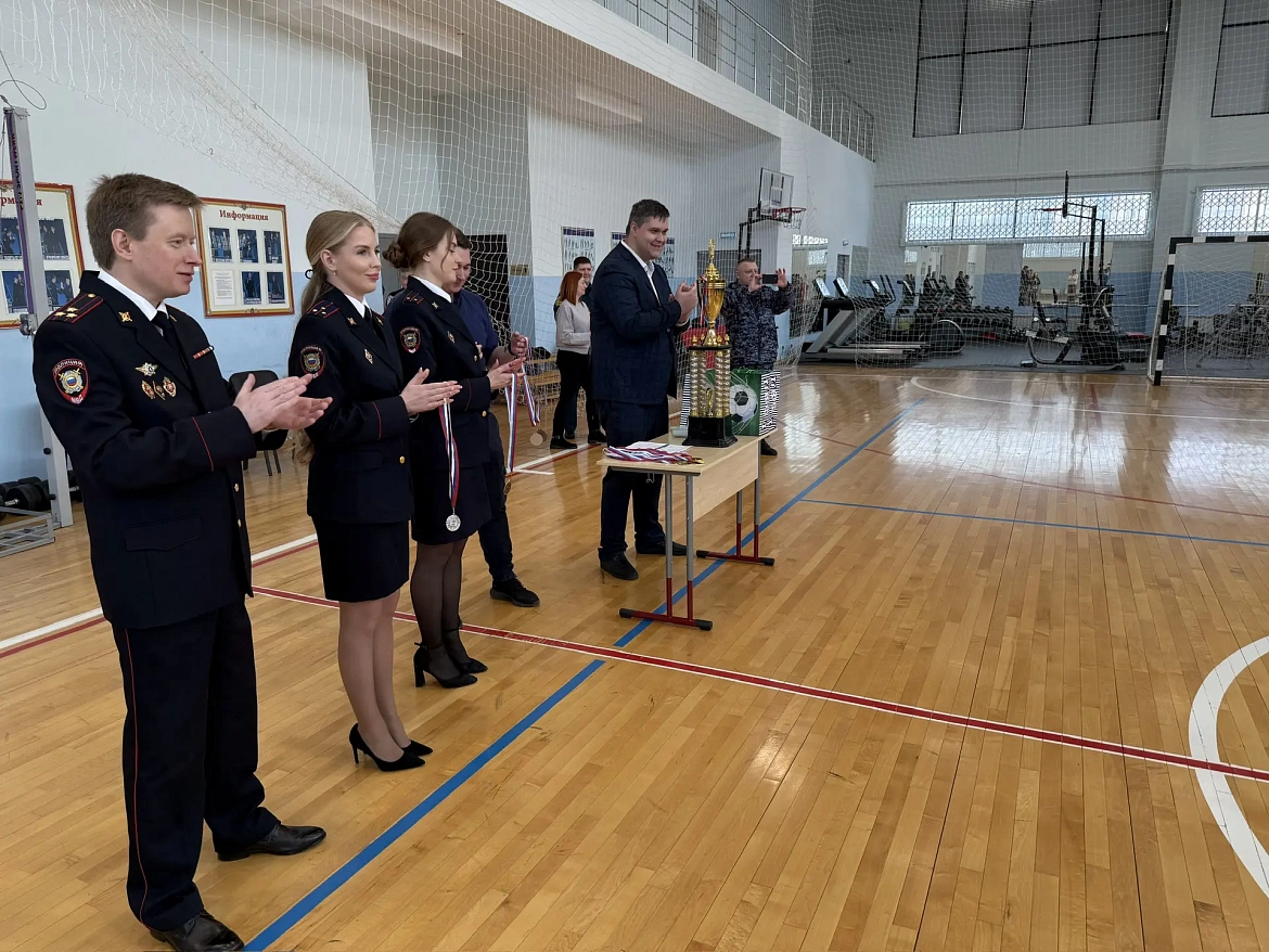В УВД по ВАО прошел турнир по мини-футболу, приуроченный ко Дню защитника Отечества