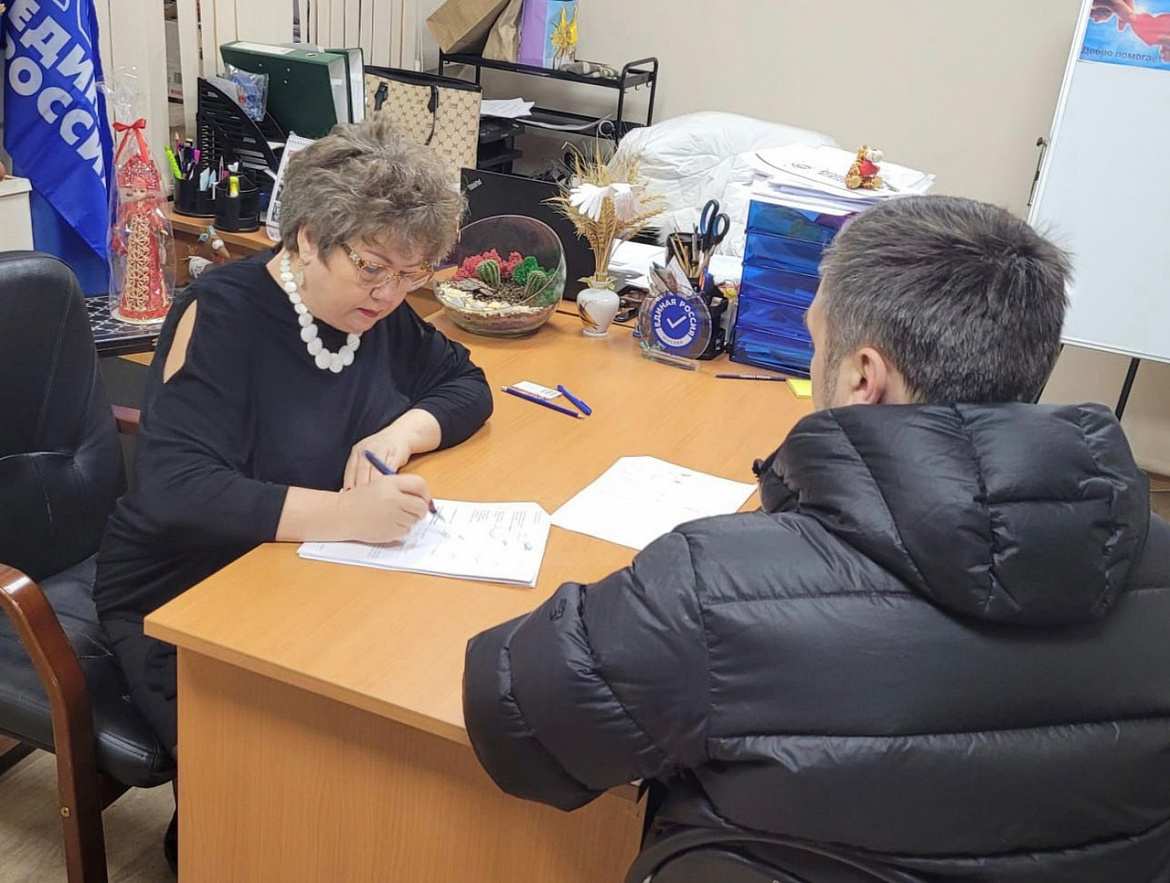 Муниципальный депутат Вера Боринец приняла участие в приёмке новых лифтов на Союзном проспекте
