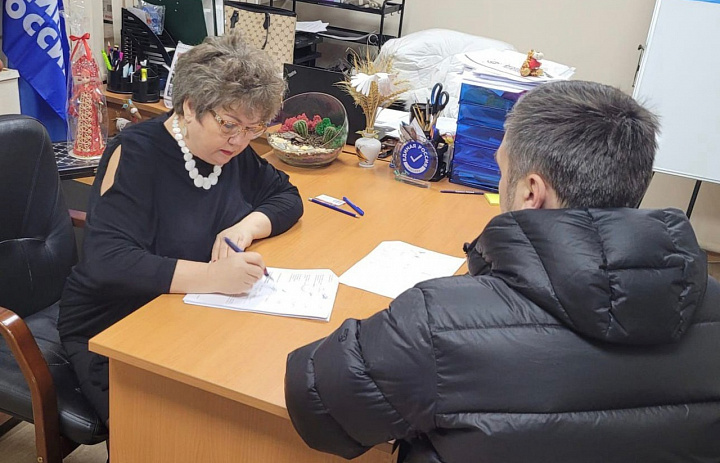 Муниципальный депутат Вера Боринец приняла участие в приёмке новых лифтов на Союзном проспекте