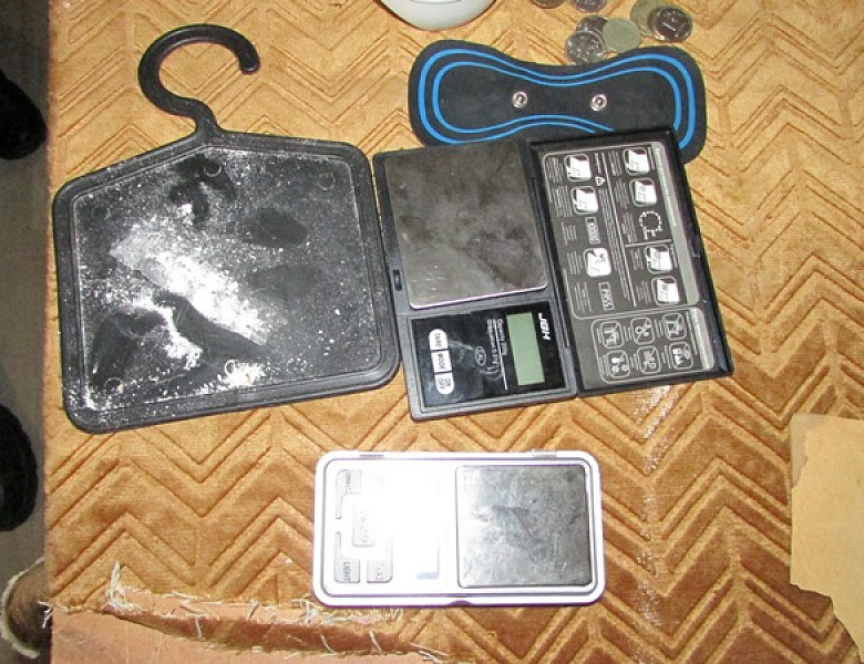 В Сокольниках полицейские задержали подозреваемого в покушении на сбыт наркотического средства в крупном размере