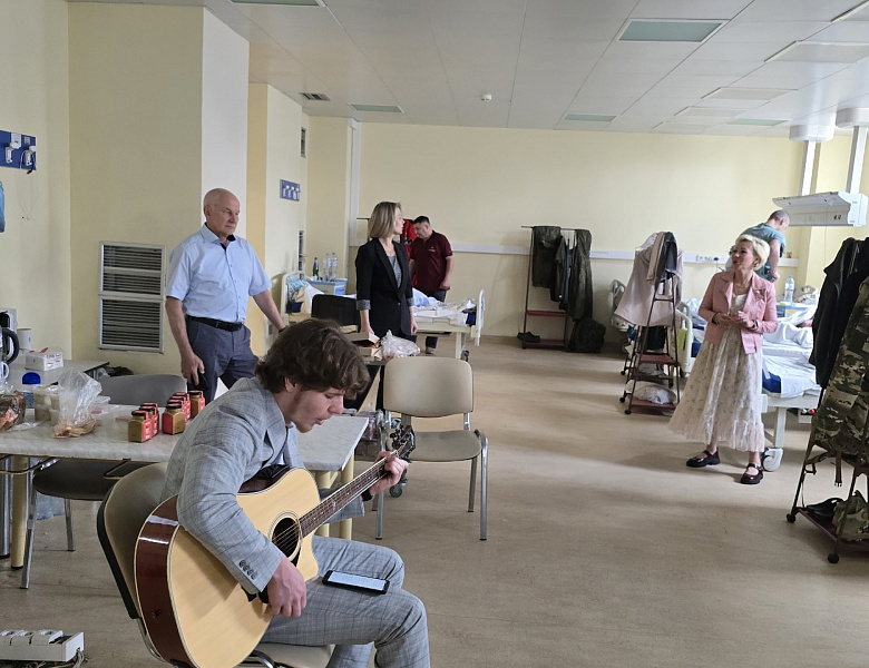 Команда из Новогиреева вновь навестила бойцов СВО, проходящих лечение в госпитале