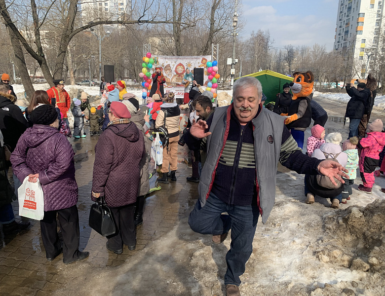 В Новогирееве жители активно и весело проводили зиму и встретили весну