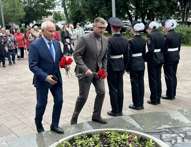 Новогиреевские депутаты стали участниками Вахты памяти
