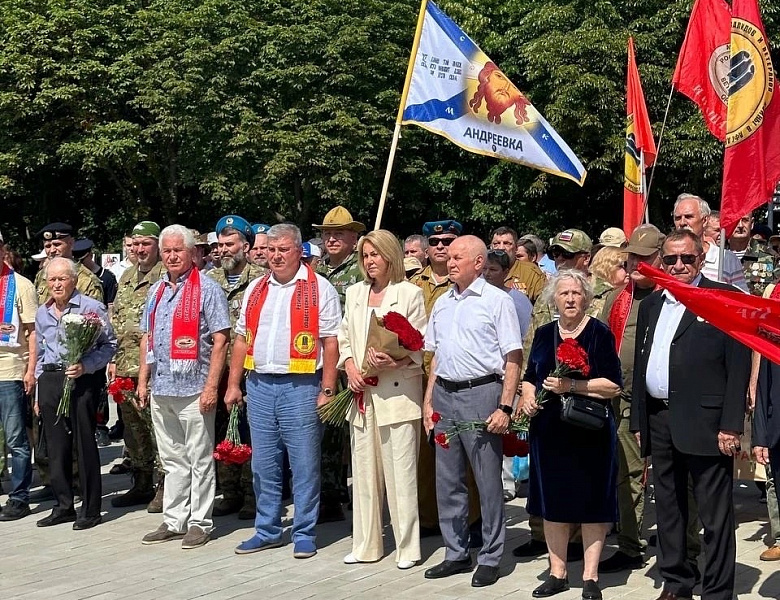Глава МО Новогиреево Владимир Чикунов принял участие в памятном митинге