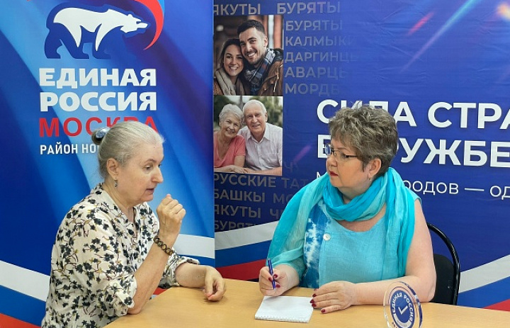 Новогиреевские муниципальные депутаты ведут приём граждан
