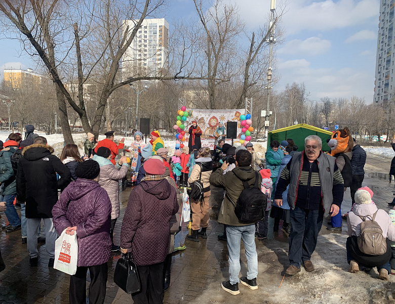 В Новогирееве жители активно и весело проводили зиму и встретили весну