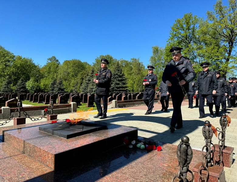 Сотрудники полиции и общественники Восточного округа г. Москвы почтили память воинов, погибших в годы Великой Отечественной войны