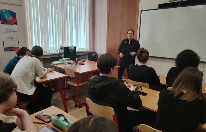 На территории Восточного округа в рамках мероприятия «Привинтив» провели профилактические встречи с учащимися