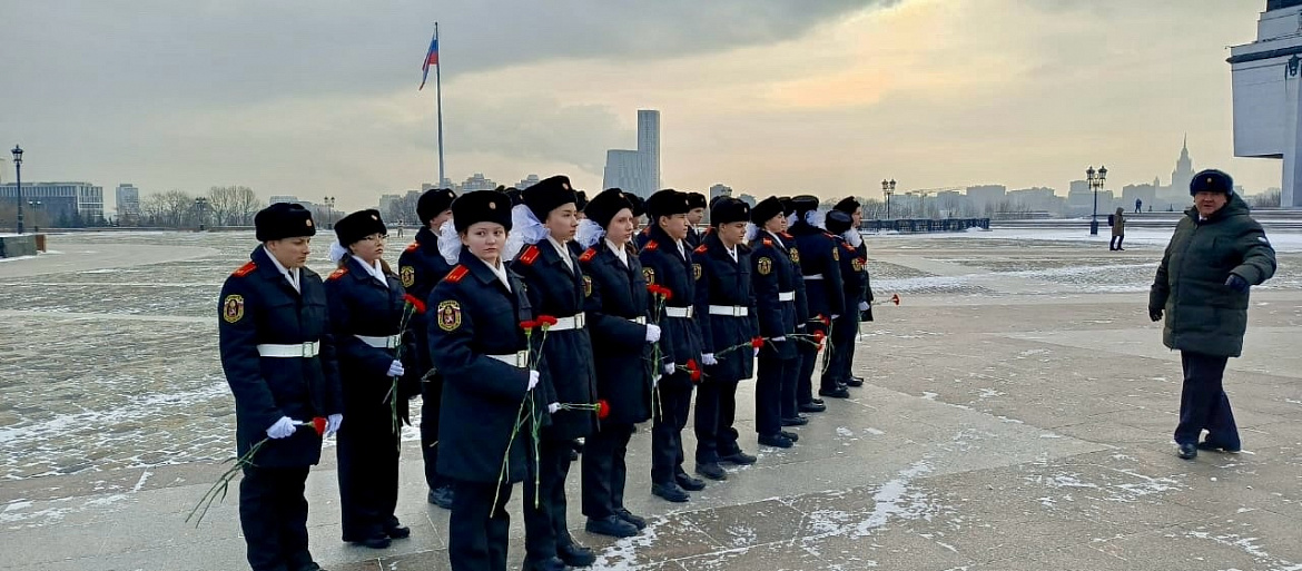 Юные новогиреевские кадеты из многодетных семей отстояли Вахту Памяти на Поклонной горе