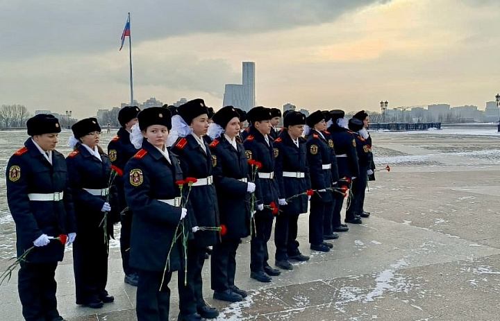 Юные новогиреевские кадеты из многодетных семей отстояли Вахту Памяти на Поклонной горе