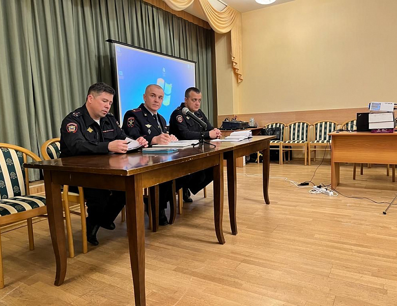 Представители ОС при УВД по ВАО приняли участие в отчетах руководителей территориальных отделов перед муниципальными депутатами 
