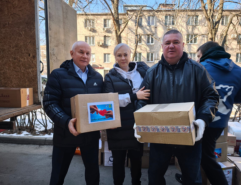 Глава МО Новогиреево Владимир Чикунов принял участие в отправке очередного гуманитарного груза для бойцов СВО
