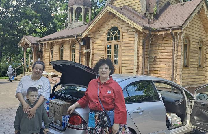 Прихожане храма святого Владимира вновь отправили гуманитарный груз на СВО